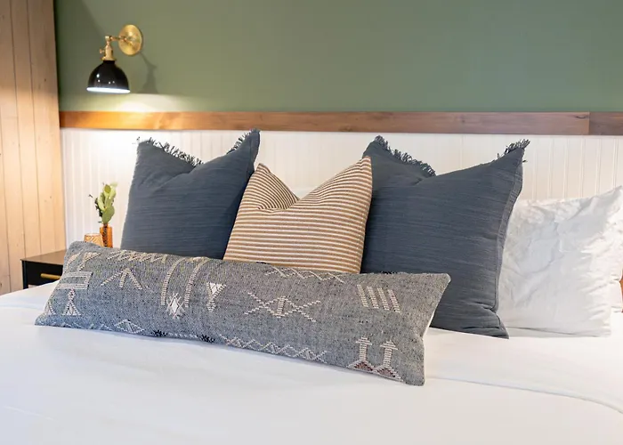Petty Ranch Inn